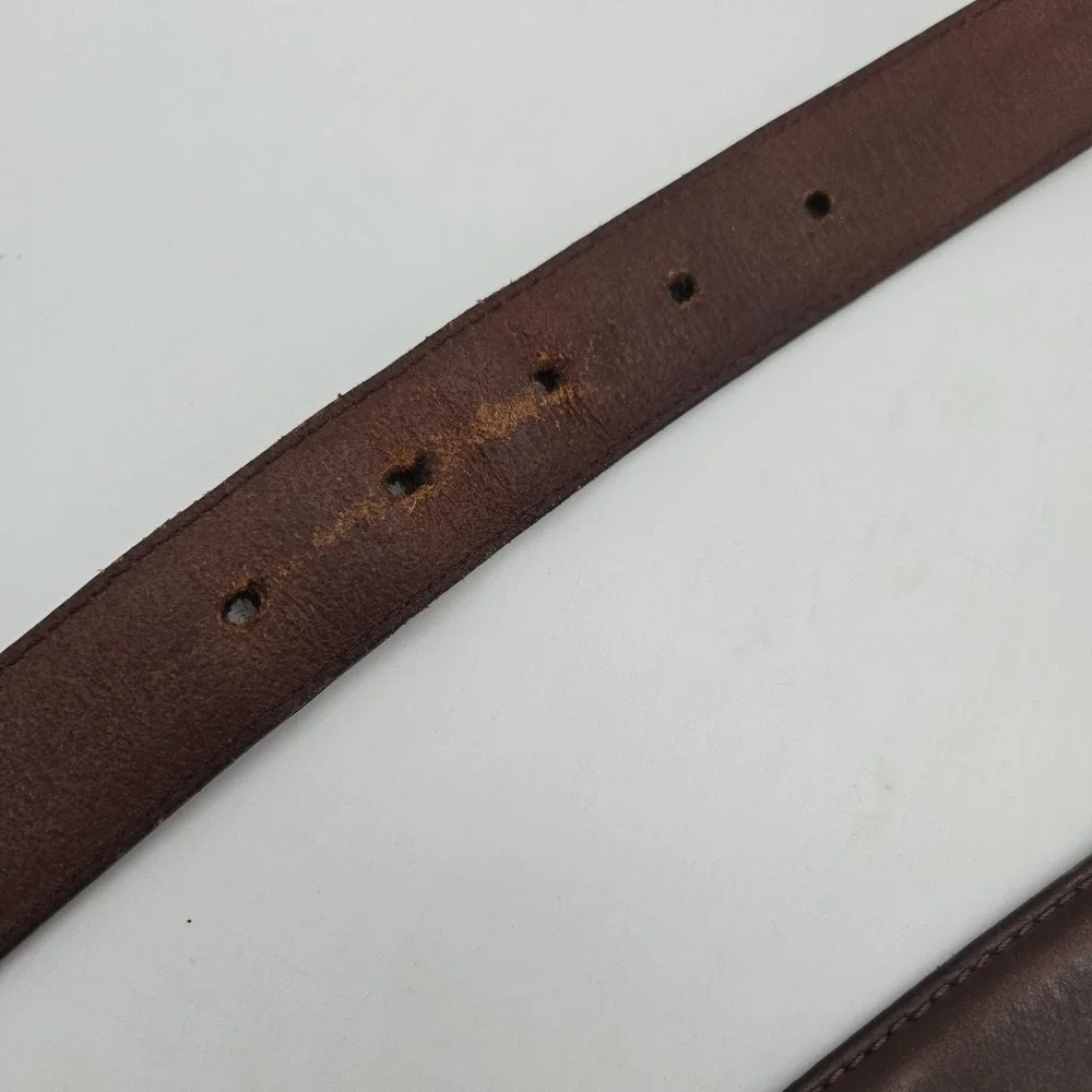Claiborne Belt Brown Genuine Leather Mens 38 Brass Buckle